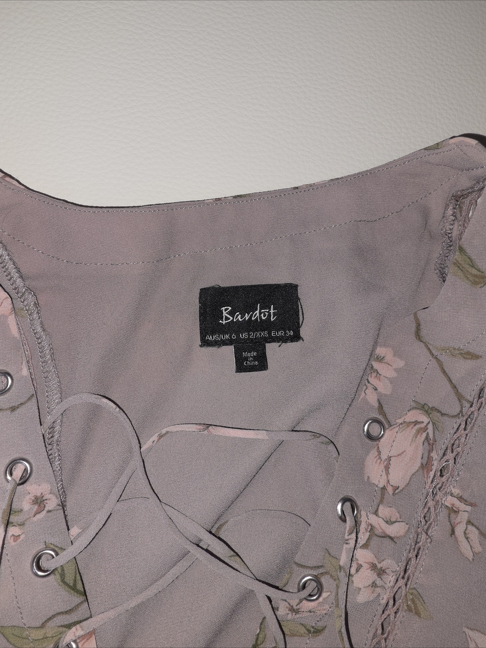 Socialite Mauve Floral Lace-Up Ruffle Blouse - Pink Floral - Picture 7 of 9